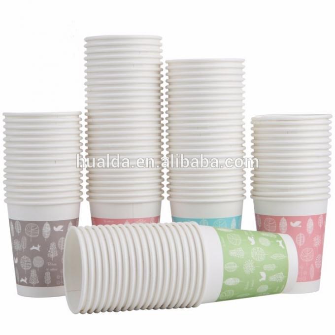 Copo de vidro do papel do gelado que forma a máquina